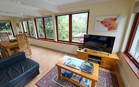 Loch Ness Balcony Apartment